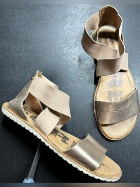 Sorel Women’s Size 7 Ella Strappy Beige Gold Metallic Sandals Shoes